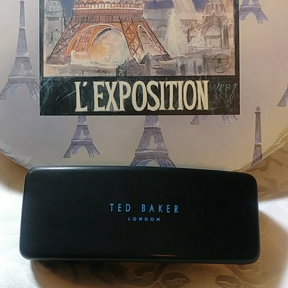 TED BAKER LONDON GLASSES OR SUNGLASSES CASE